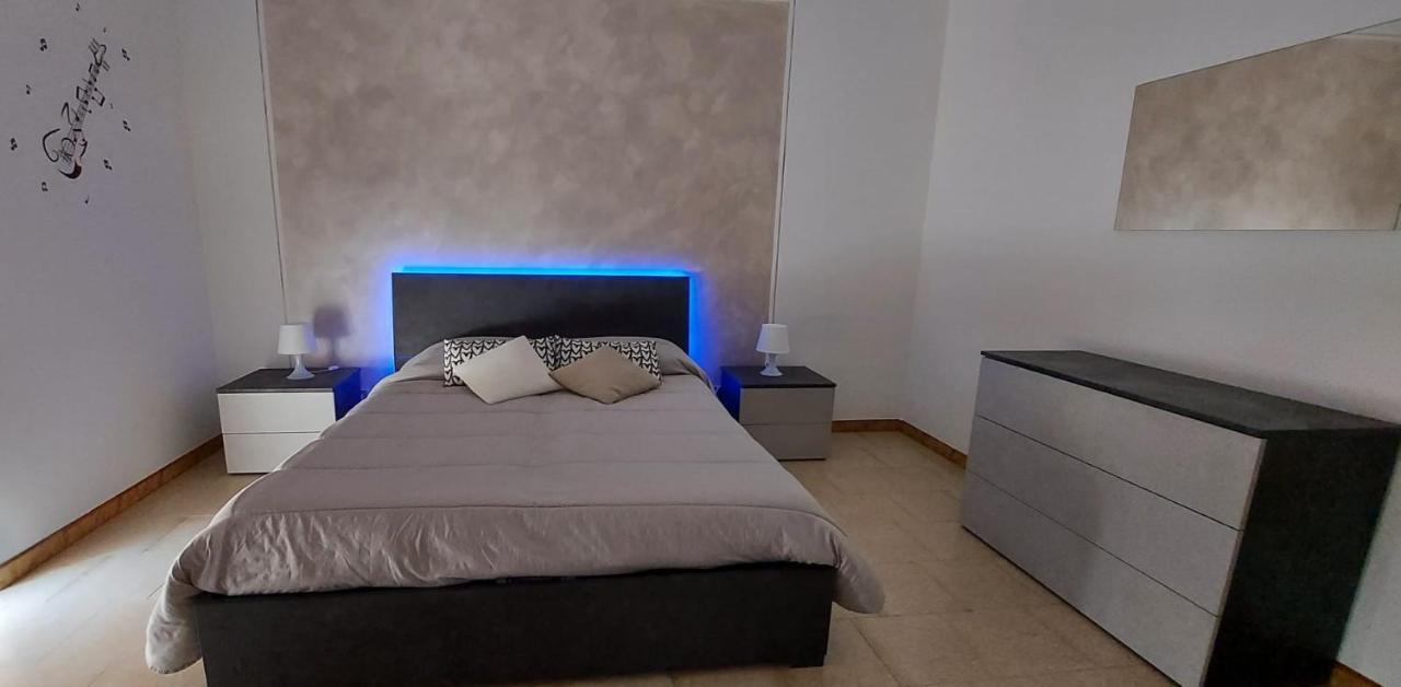La Dimora Dell'Artista Hotel San Zeno di Montagna Eksteriør billede